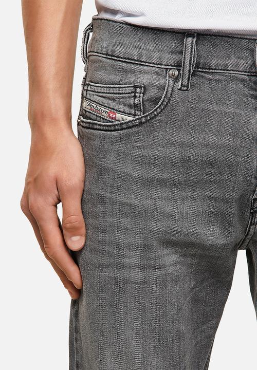 Diesel  - D-luster slim fit 5 pocket jeans - grey