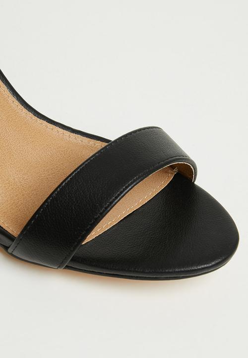Madison® - Angela ankle strap block heel - black