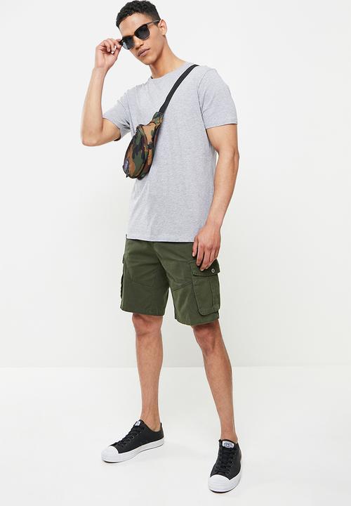 basicthread - Cargo shorts - green
