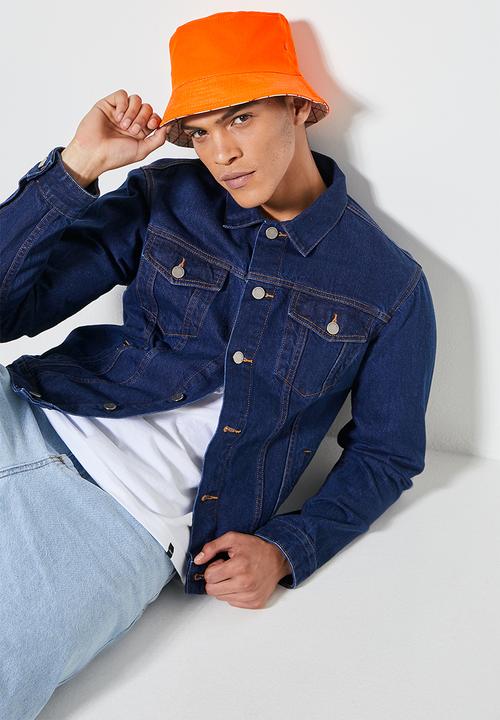 Superbalist - Reversible bucket hat - orange & beige