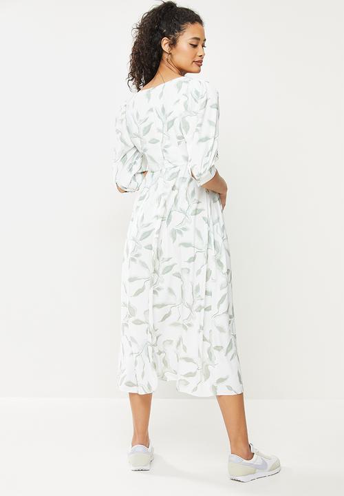 Glamorous - Floral dress - white & sage 