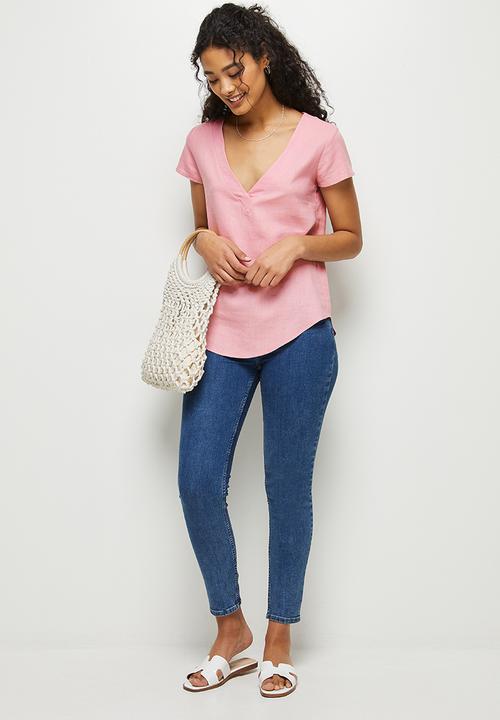 edit - Linen v-neck shell - blush