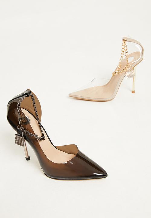 Footwork - Alonah lock & chain detail court heel - black