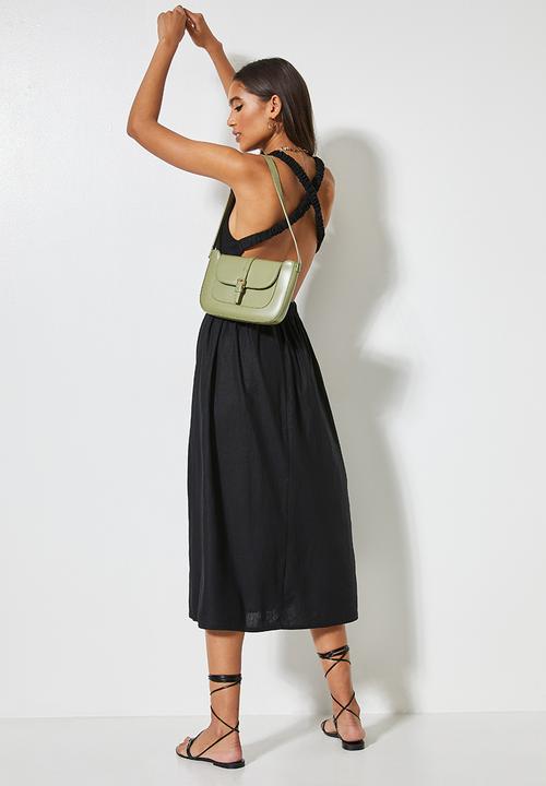 VELVET - Cross over back strappy fit & flare midi - black 