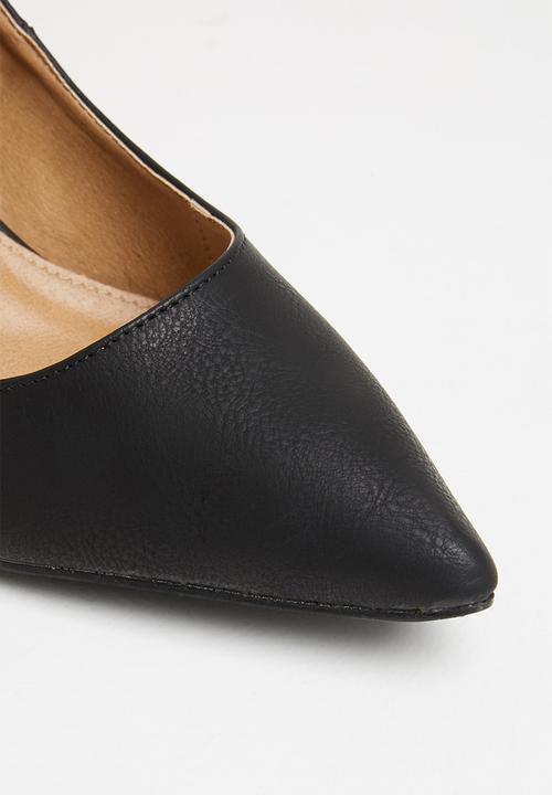 Madison® - Lucy court heel - black