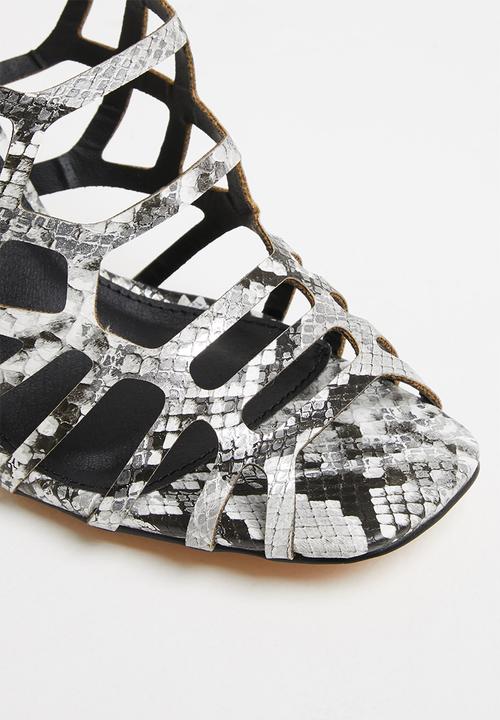 Madison® - Bronte laser cut block heel - white & black