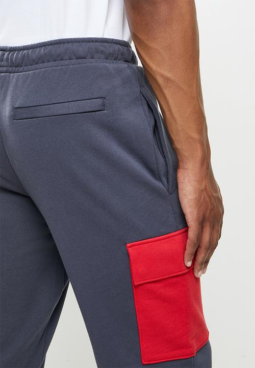 PUMA - Clsx cargo pants tr - grey 