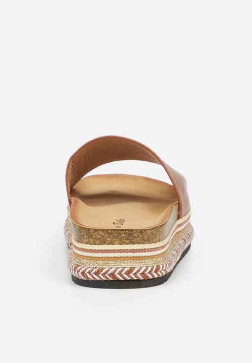 Miss Black - Prima2 flatform slide - tan