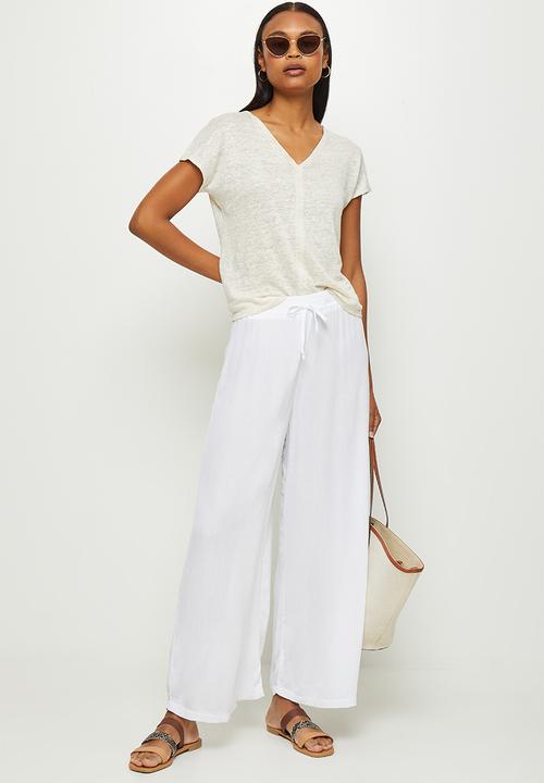 edit - Crinkle slit detail wide leg - white