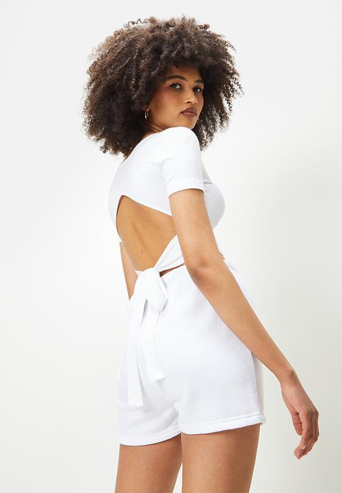 Blake - Open back detail tee - white 