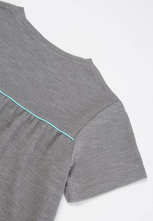 Nike - Nike girls short sleeve fashion tunic - grey