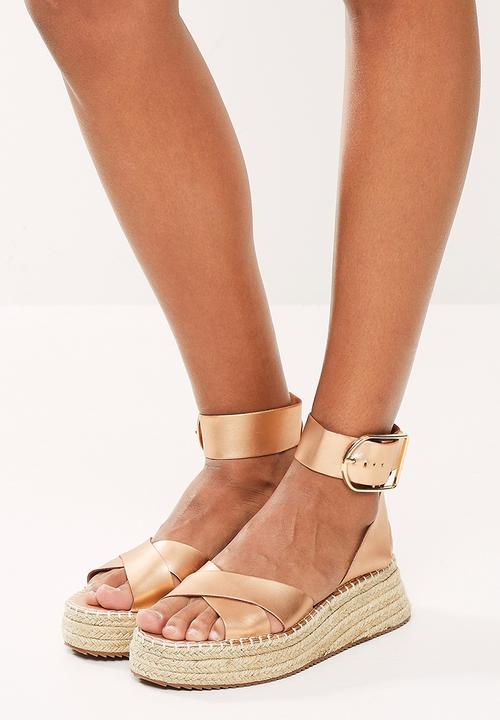 Madison® - Dineka big buckle espadrille sandal - matt rose gold
