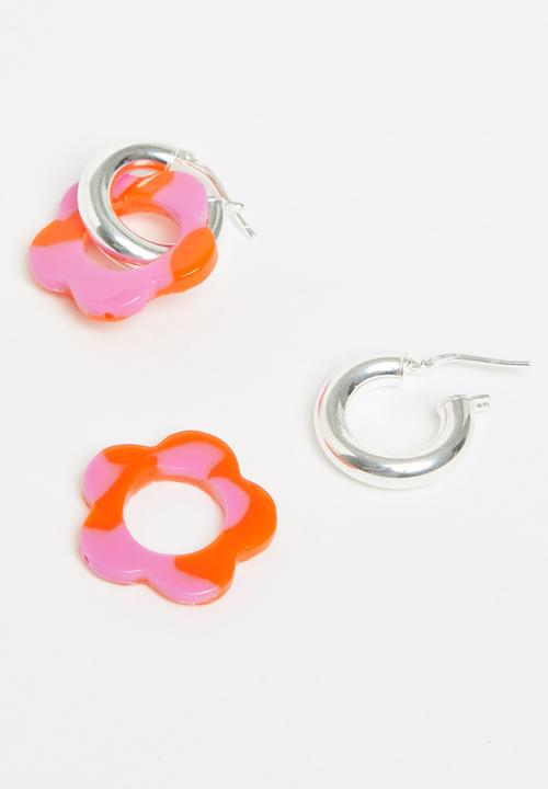 Pina Jewels - Sterling silver hoops daisy earrings - pink & orange