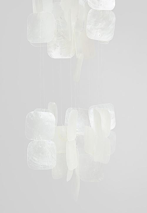 H&S - Shell wind chime - clear