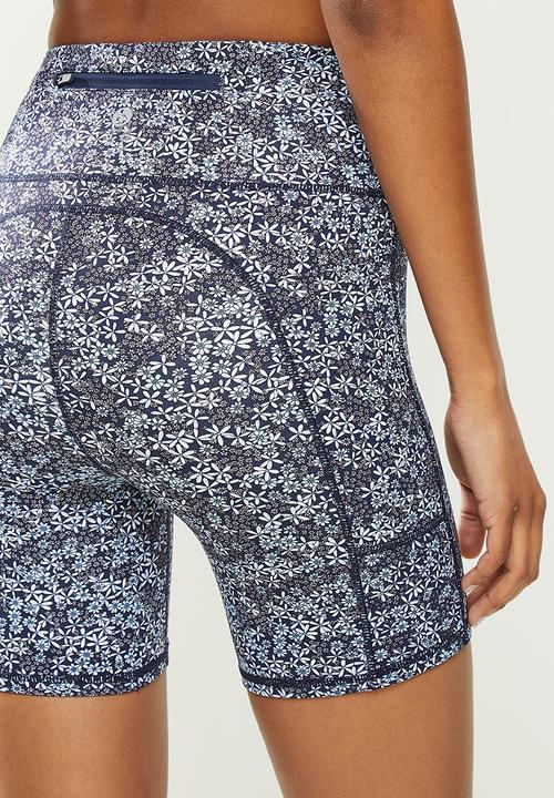 Cotton On - Ultimate booty pocket bike short - ditsy variety flower navy