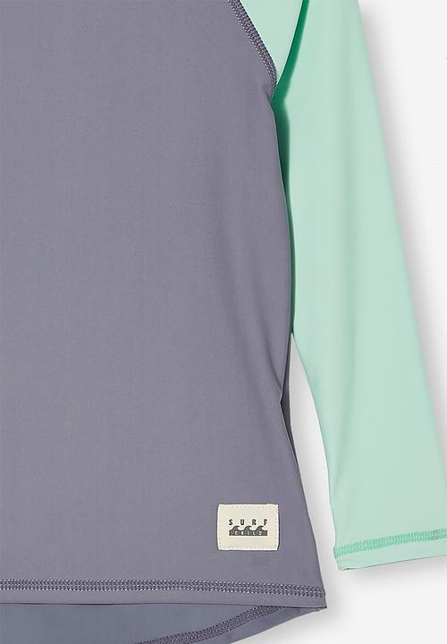 Cotton On - Flynn long sleeve raglan rash vest - steel/mint breeze
