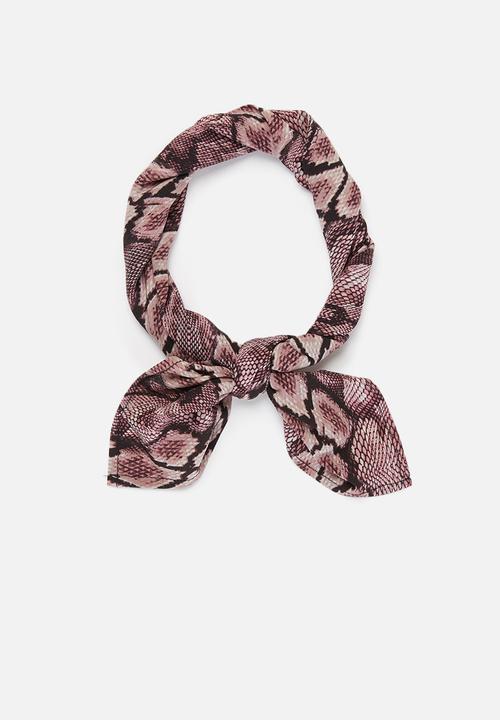 Superbalist - Snakeskin headscarf - pink