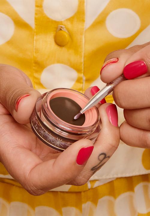 Benefit Cosmetics - Dual-ended Angled Eyebrow Brush