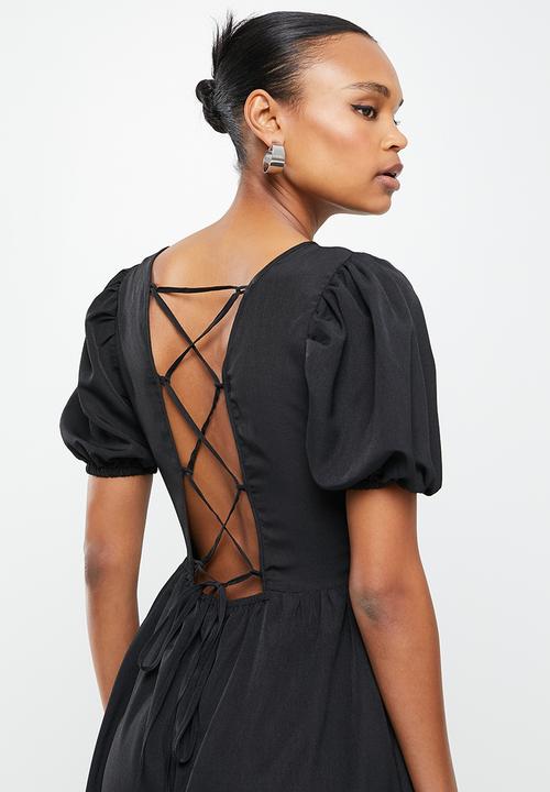 Missguided - Tie back puff sleeve jumpsuit - black