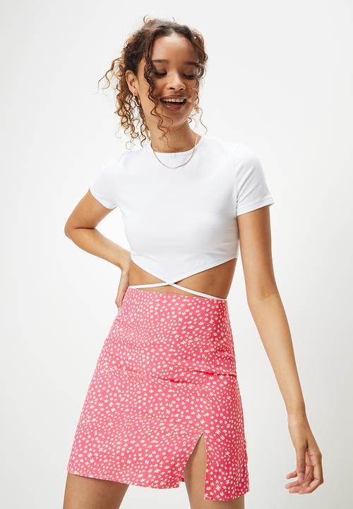 Blake - Flossing tee - white