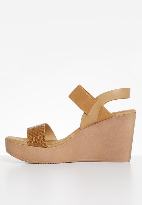 Butterfly Feet - Sandra 1 wedge - tan