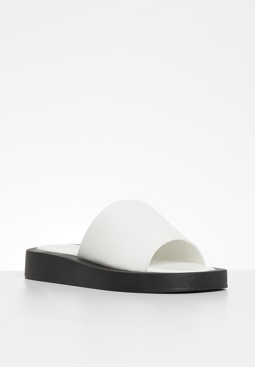 Footwork - Queeny flatform slide - white