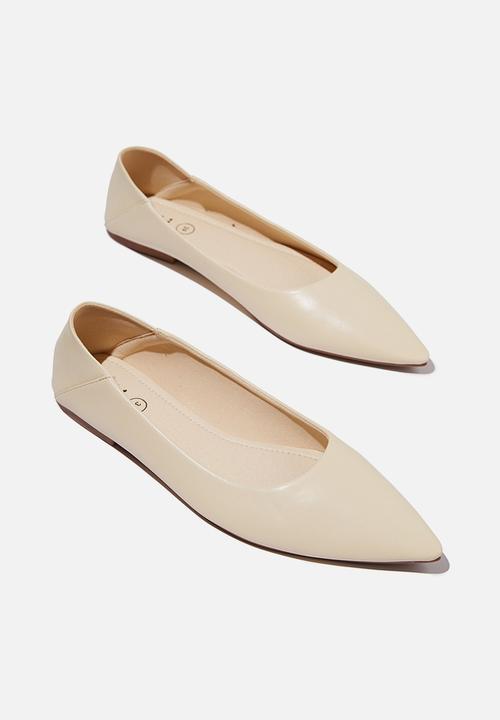 Cotton On - Soft back point - butter pu