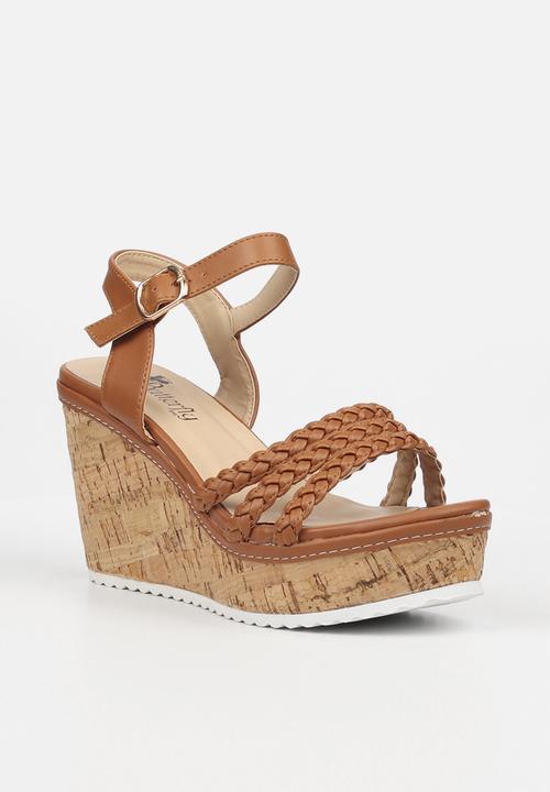 Butterfly Feet - Shayla 1 wedge - tan