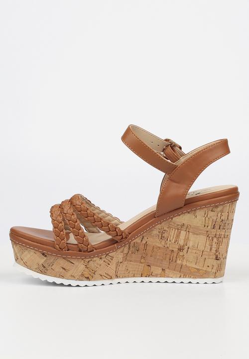 Butterfly Feet - Shayla 1 wedge - tan