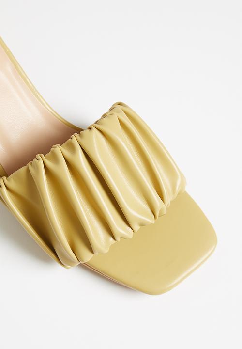 Plum - Cocoa ruched block heel mule - mustard