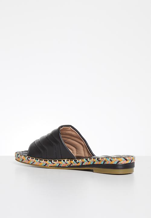 Plum - Debbie padded square toe sandal - black
