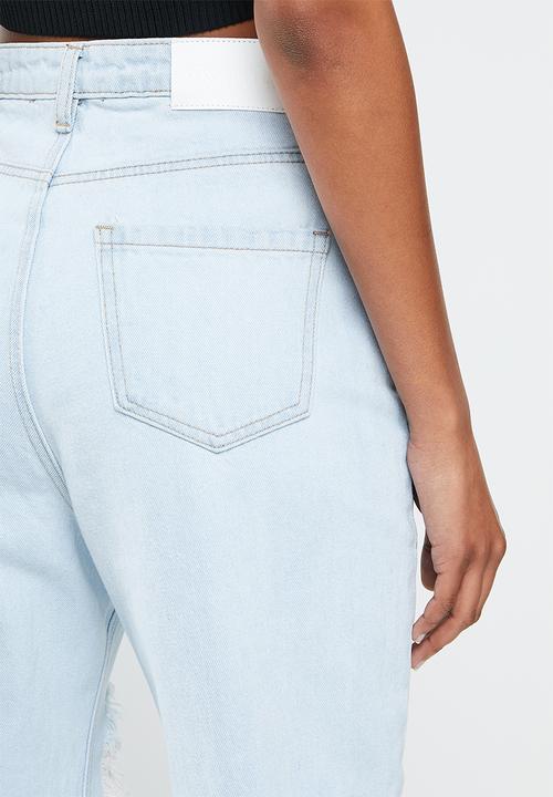 Missguided - Busted knee bleached wash riot mom jean - light blue