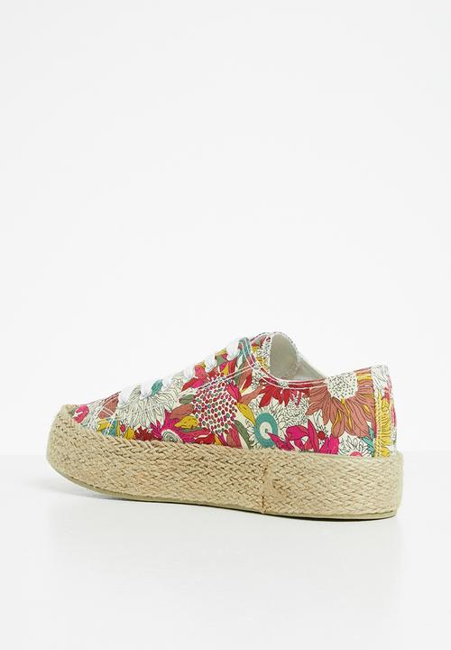 Plum - Zamia espadrille sneaker - red floral