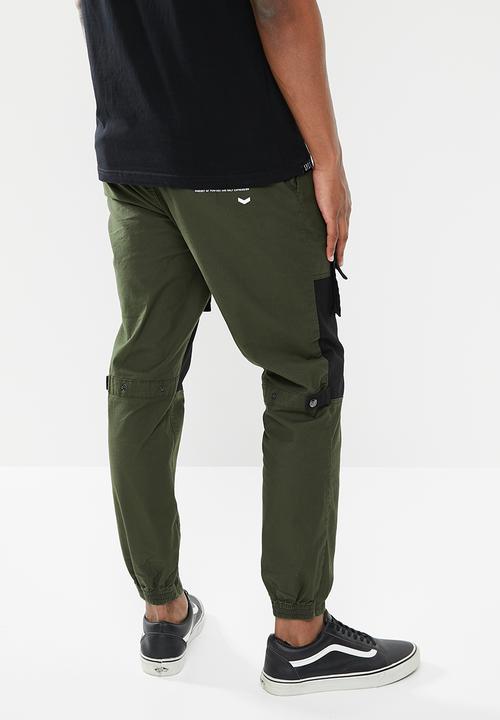 S.P.C.C - Kato regular fit elasticated, cargo woven joggers - green