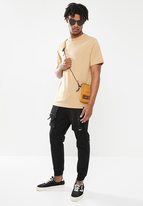 S.P.C.C - Kato regular fit elasticated, cargo woven joggers - black