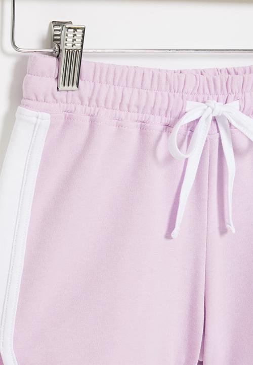 Rebel Republic - Unbrushed fleece short - lilac