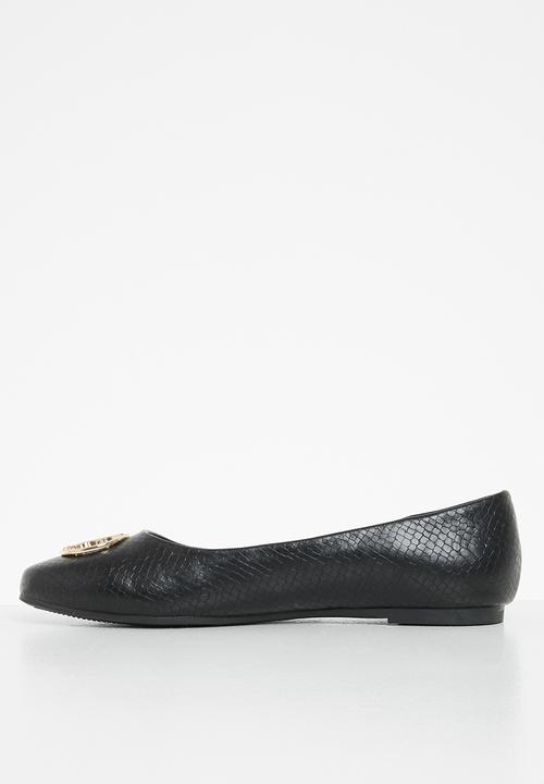 POLO - Bella faux snake metal pony pump - black