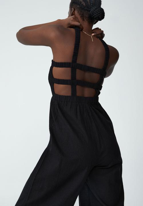Cotton On - Woven iris cut out jumpsuit - black
