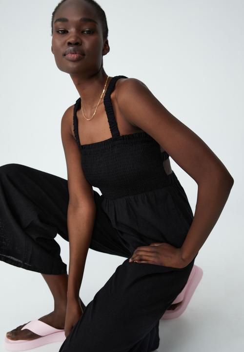 Cotton On - Woven iris cut out jumpsuit - black