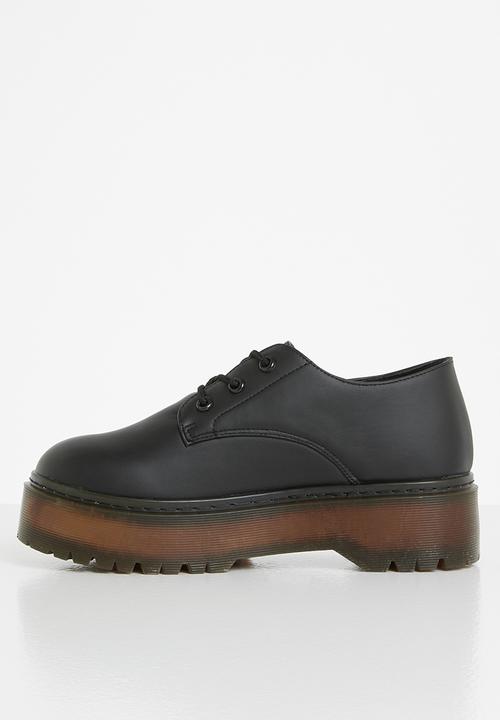 Superbalist - Kate chunky brogue - black