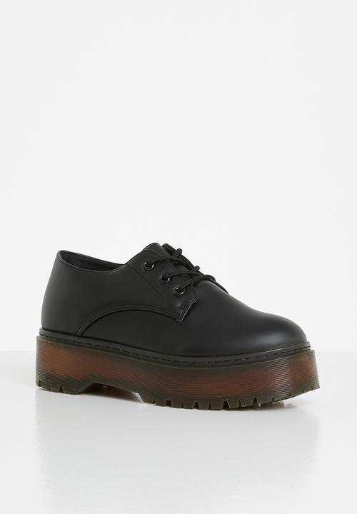 Superbalist - Kate chunky brogue - black