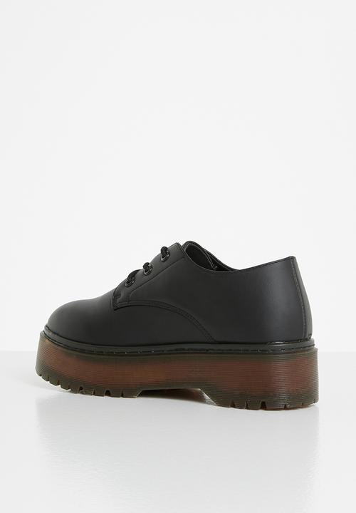 Superbalist - Kate chunky brogue - black