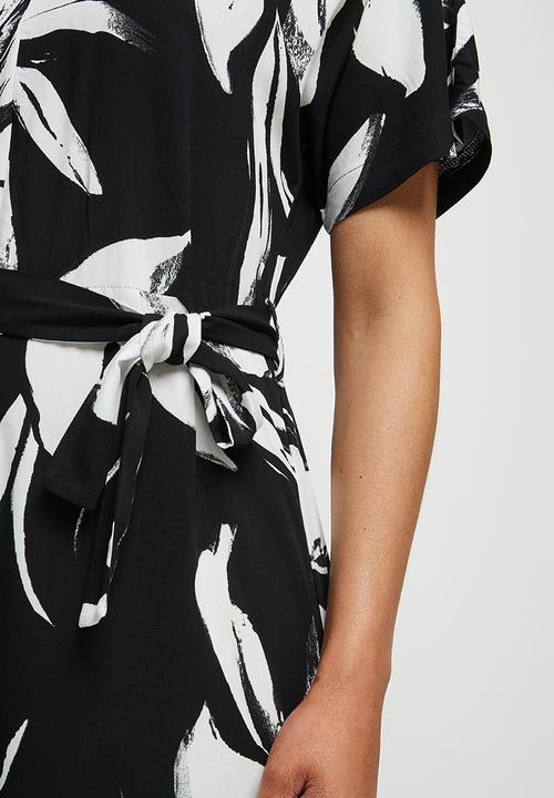 edit - Wide leg notch neck jumpsuit - black & white