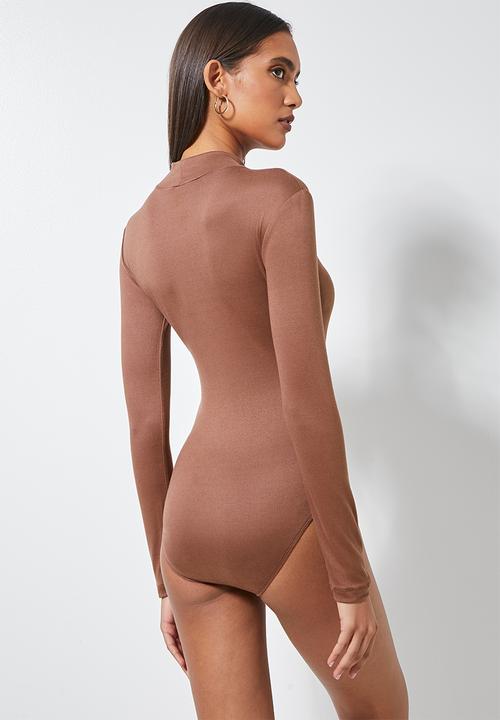 VELVET - Turtleneck front keyhole bodysuit - cognac