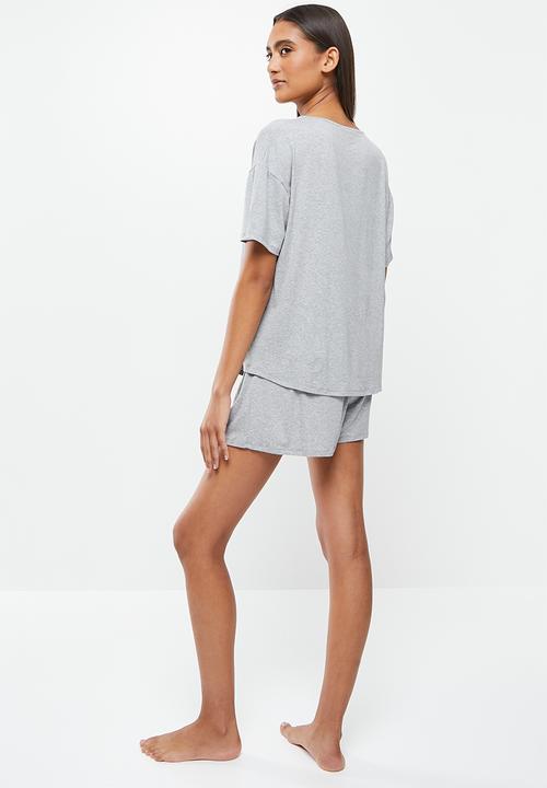 Superbalist - Sleeve v-neck tee and shorts set - light grey melange