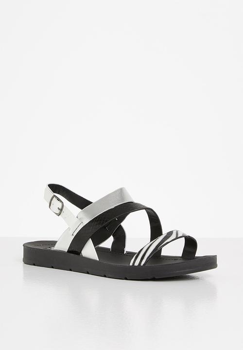 Madison® - Cashe slingback sandal - black & white 