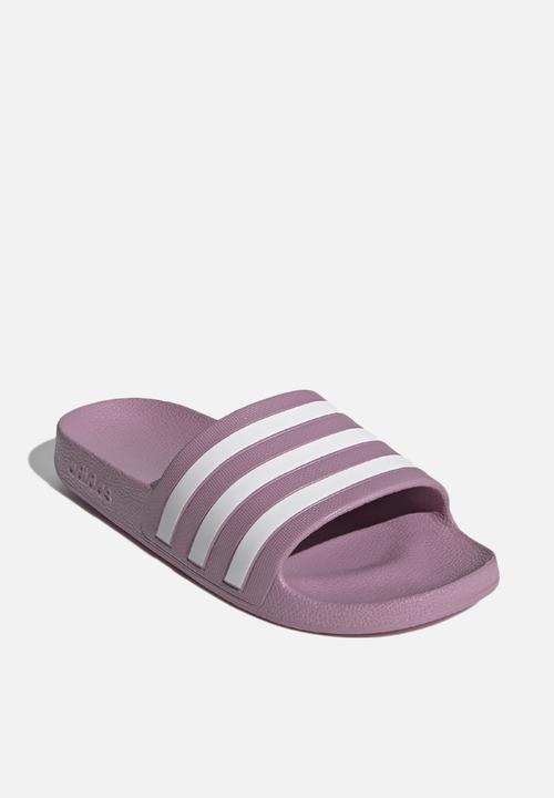 adidas Originals - Adilette aqua - cherry met./ftwr white/cherry met.