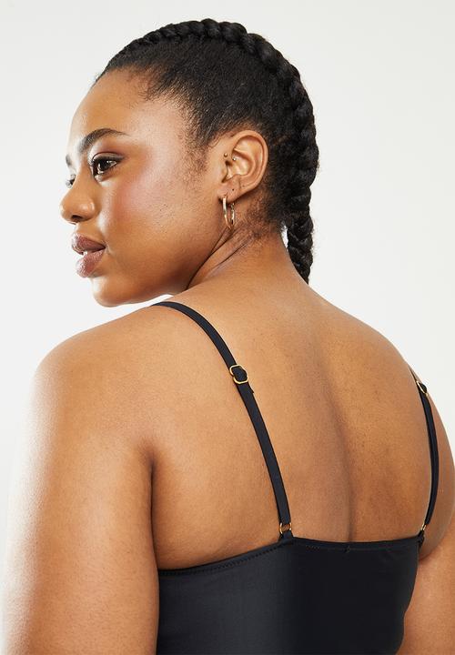 Missguided - Plus size cut out swimsuit - black