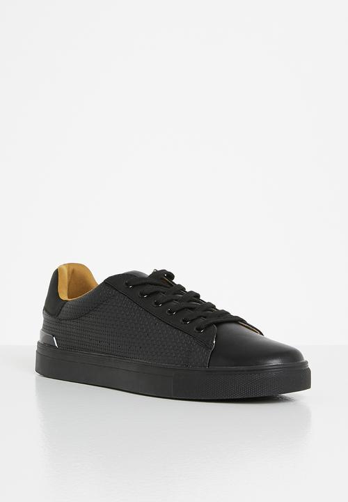Call It Spring - Greggor - black