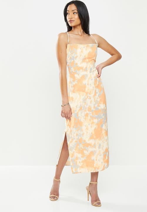 Missguided - Petite tie back cowl midaxi dress - white